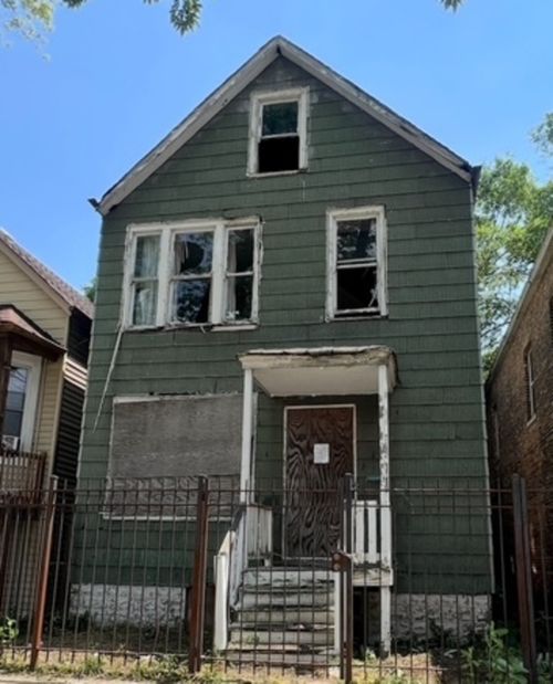 8207 S South Shore Dr, Chicago, IL, 60617-2152 | Card Image