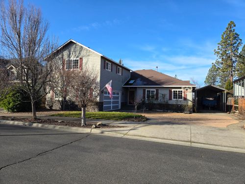 16 Portabello Way, Eagle Point, OR, 97524-8018 | Card Image