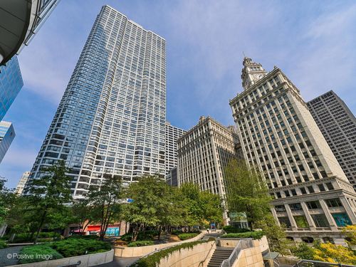 unit-2313-405 N Wabash Ave, Chicago, IL, 60611-5666 | Card Image