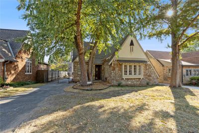 2140 E 25th Street, House other with 3 bedrooms, 2 bathrooms and null parking in Tulsa OK | Image 2