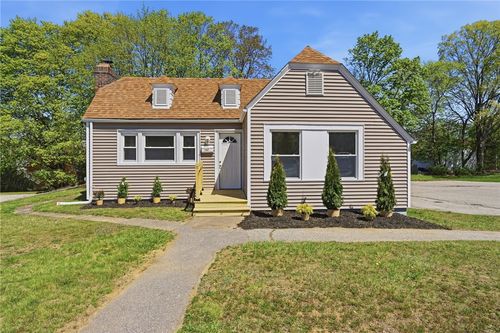 1567 Centerville Rd, Warwick, RI, 02886-4251 | Card Image