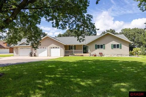 4 S Fox Lake Dr E, Sherburn, MN, 56171-1174 | Card Image