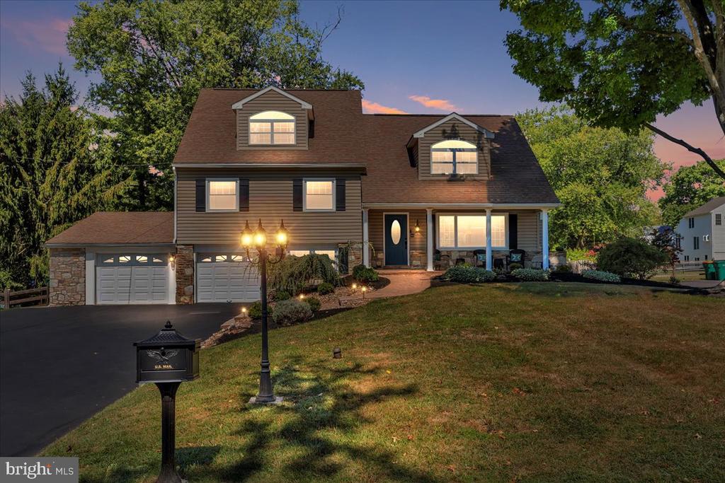 Merion Dr, Newtown, PA 18940
