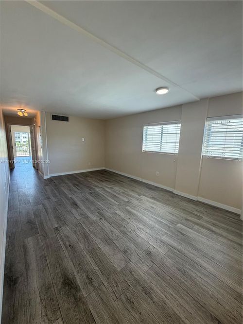 apt-408-1340 Lincoln Rd, Miami Beach, FL, 33139-2275 | Card Image
