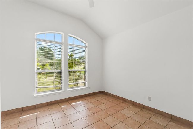 19311 Twin Buttes Dr, House other with 4 bedrooms, 2 bathrooms and 2 parking in Tomball TX | Image 13