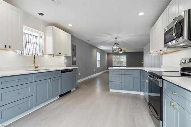 205 Messick Rd, House other with 3 bedrooms, 2 bathrooms and null parking in Poquoson VA | Image 9