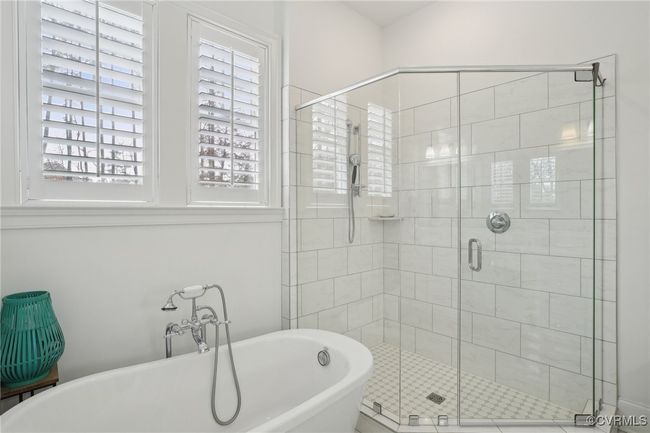 Primary Bathroom on 1st floor | Image 16