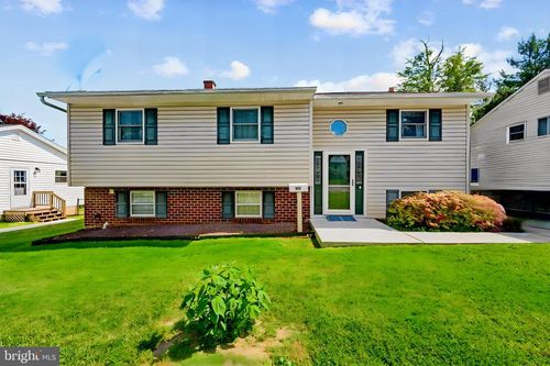 245 Candytuft Rd, REISTERSTOWN, MD, 21136-3411 | Card Image
