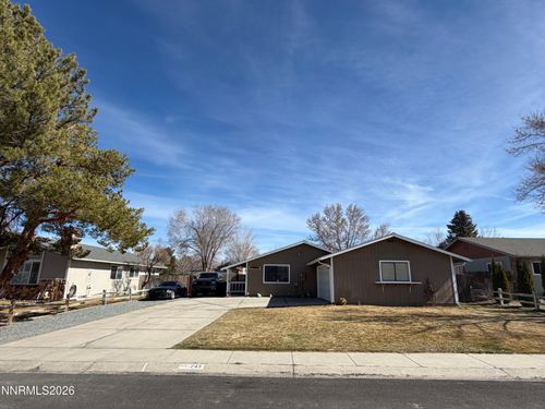 743 Lyell Way, Gardnerville, NV, 89460-8145 | Card Image
