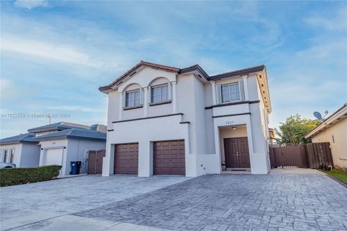 2827 Sw 145th Ct, Miami, FL, 33175-7440 | Card Image