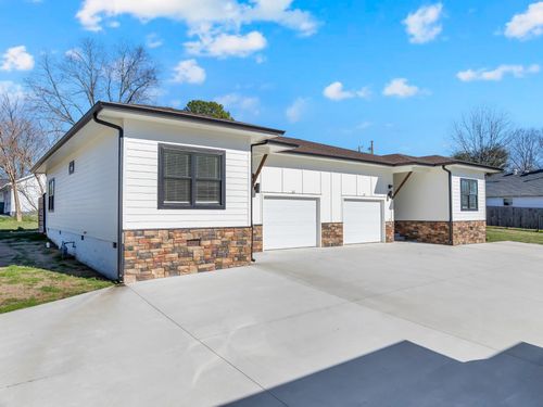 65 Duncan Ln, Winchester, TN, 37398-2515 | Card Image