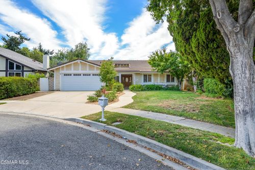 5962 Oak Meadow Pl, Oak Park, CA, 91377-1123 | Card Image