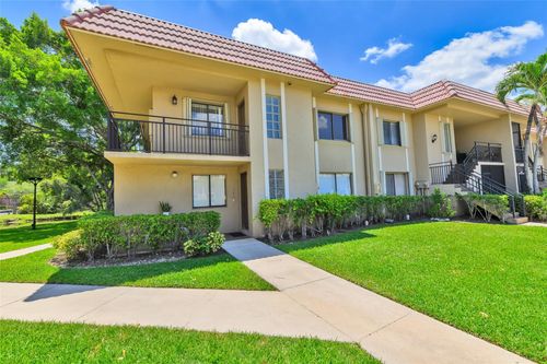 apt-201-318 Lakeview Dr, Weston, FL, 33326-1357 | Card Image
