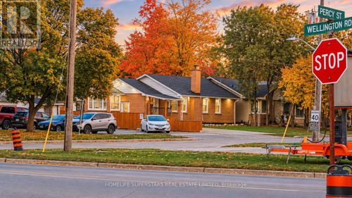 706 Rowntree Ave, London, ON, N6C2M1 | Card Image