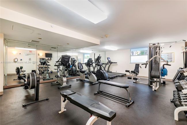APT-8G - 609 Ocean Dr, Condo with 2 bedrooms, 2 bathrooms and null parking in Key Biscayne FL | Image 31