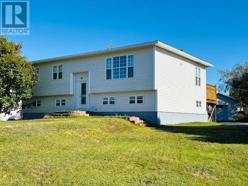 2 Seaview Cres, Brookfield, NL, A0G1B0 | Card Image