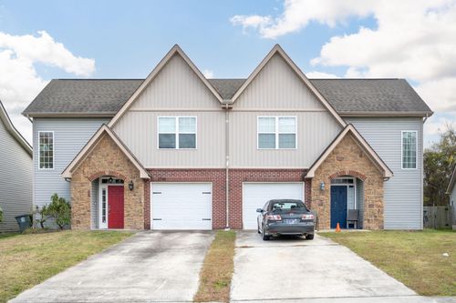 2748 Stone Trace Dr, Chattanooga, TN, 37421-1193 | Card Image
