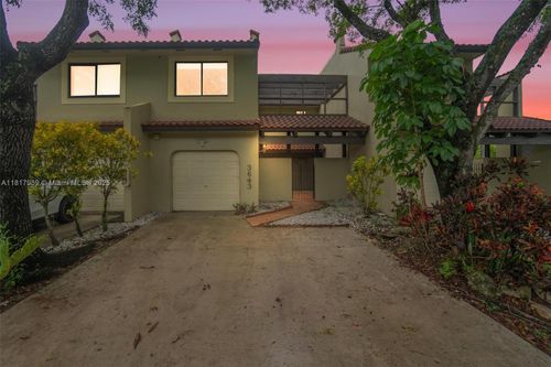 a-3643 Estepona Ave, Doral, FL, 33178-2932 | Card Image