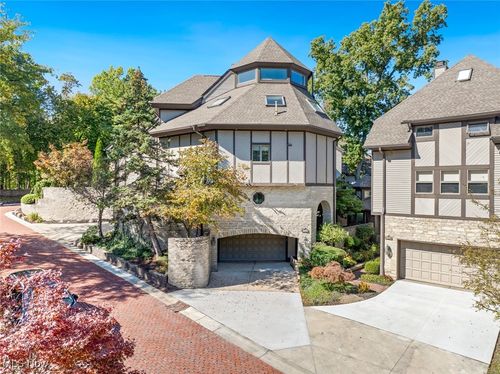 421 Darbys Run, Bay Village, OH, 44140-2969 | Card Image