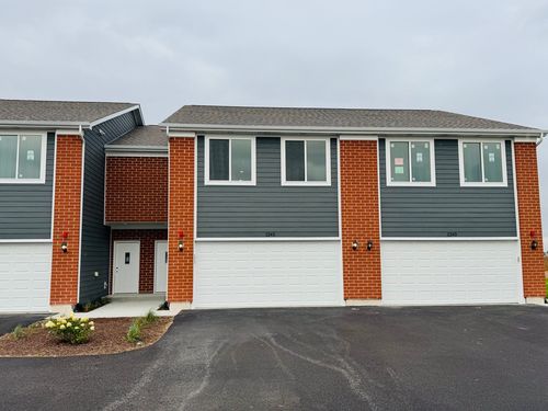 1245 Gillespie Ln, Yorkville, IL, 60560-5628 | Card Image