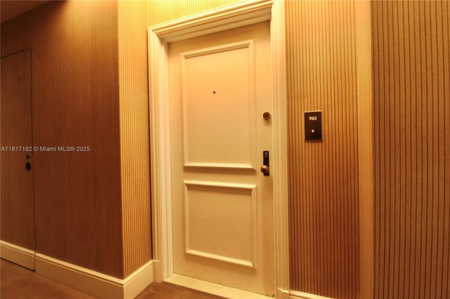 APT-702 - 151 Crandon Blvd, Condo with 2 bedrooms, 2 bathrooms and null parking in Key Biscayne FL | Image 25