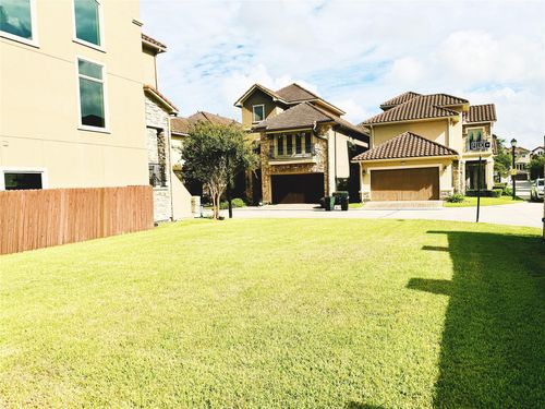 5515 Felice Dr, Houston, TX, 77081-4222 | Card Image