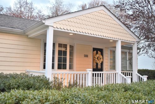 150 Black Point Rd, Niantic, CT, 06357-2935 | Card Image