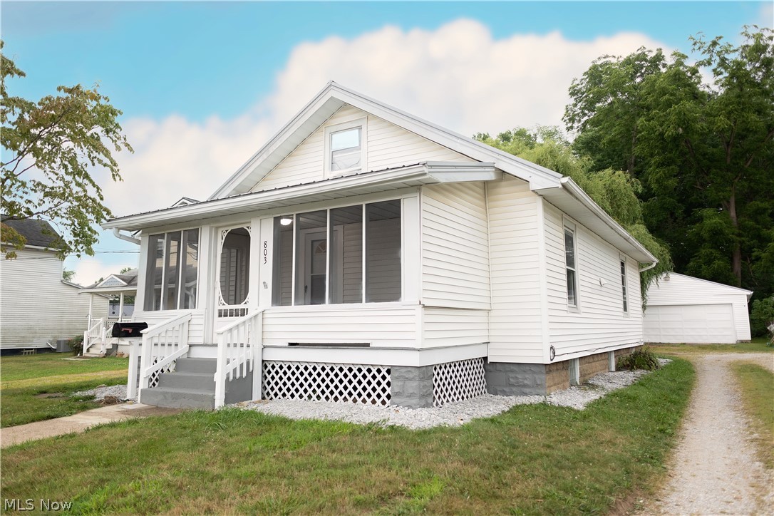 14th St, Massillon, OH 44647