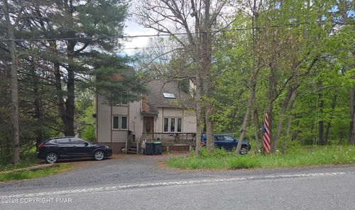 835 Hidden Lake Dr, East Stroudsburg, PA, 18302-9169 | Card Image