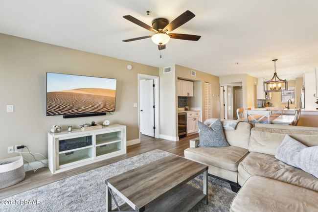 APT-103 - 446 Bouchelle Dr, Condo with 2 bedrooms, 2 bathrooms and null parking in NEW SMYRNA BEACH FL | Image 8