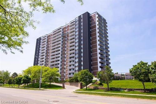 409-2055 Upper Middle Rd, Burlington, ON, L7P3P4 | Card Image