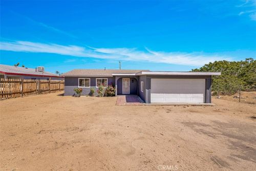 6415 Linda Lee Dr, Yucca Valley, CA, 92284-5721 | Card Image