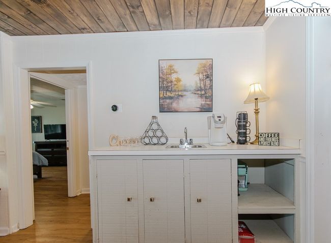 APT-25 - 220 Northridge Rd, Condo with 3 bedrooms, 3 bathrooms and null parking in Beech Mountain NC | Image 17