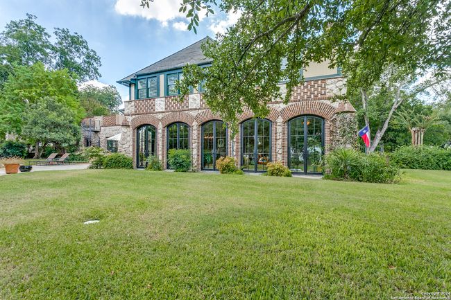 140 Luther Dr, House other with 4 bedrooms, 5 bathrooms and null parking in Olmos Park TX | Image 37