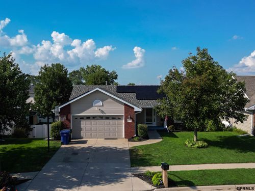 2266 Hickory Cir, Blair, NE, 68008-3681 | Card Image