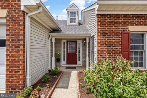 11208 Silversmith Ln, FREDERICKSBURG, VA, 22407-2550 | Card Image