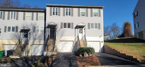 10 Woodfield Dr, CLAYMONT, DE, 19703-3530 | Card Image