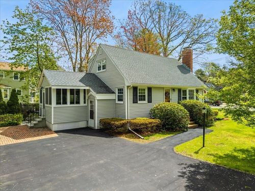 7 Glen Echo Blvd, Stoughton, MA, 02072-1005 | Card Image