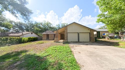 7542 Leafy Hollow Ct, Live Oak, TX, 78233-3107 | Card Image