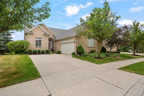 43-49455 N Glacier, Northville, MI, 48168-6608 | Card Image