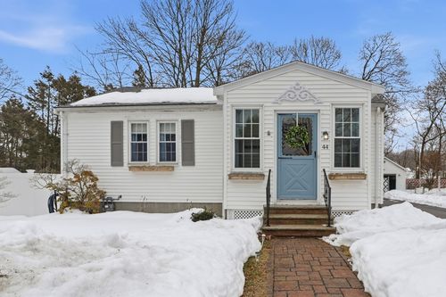 44 Reed Ave, Weymouth, MA, 02190-2724 | Card Image
