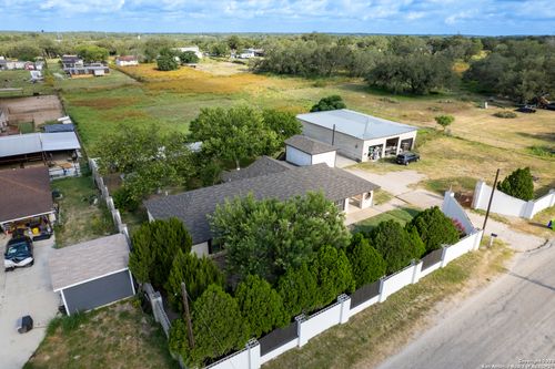 317 Royal Oaks Rd, Somerset, TX, 78069-4431 | Card Image