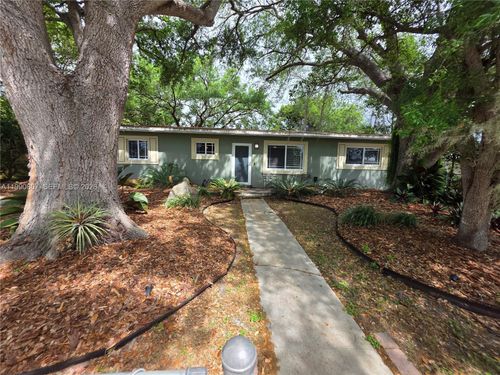 9911 Martinique Dr, Cutler Bay, FL, 33189-1739 | Card Image