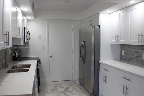 apt-207-1901 S Ocean Dr, Hollywood, FL, 33019-2414 | Card Image