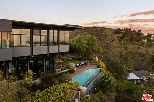 1406 N Kenter Ave, LOS ANGELES, CA, 90049-1322 | Card Image