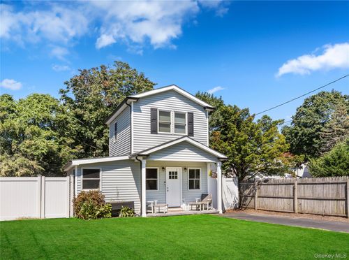 35 Rose St, Hauppauge, NY, 11788-4923 | Card Image