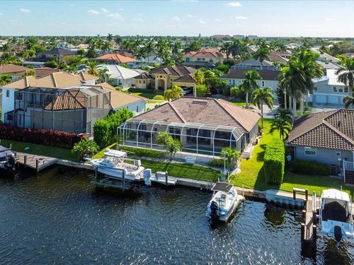 28 Madagascar Ct, MARCO ISLAND, FL, 34145-4113 | Card Image