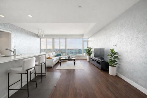 909-5177 Brighouse Way, Richmond, BC, V7C0A7 | Card Image