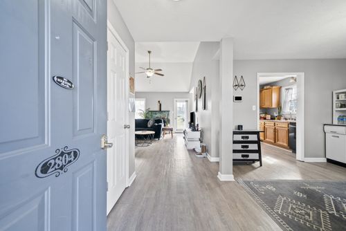 2804 Russet Ridge Dr, Clarksville, TN, 37040-5180 | Card Image