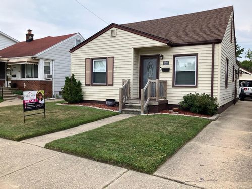 17840 Tennyson St, Roseville, MI, 48066-2956 | Card Image